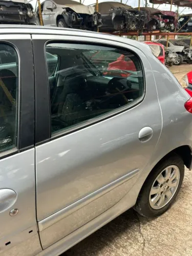 Porta Traseira Esquerda Peugeot 207 2009/2010-Sem Acessorios