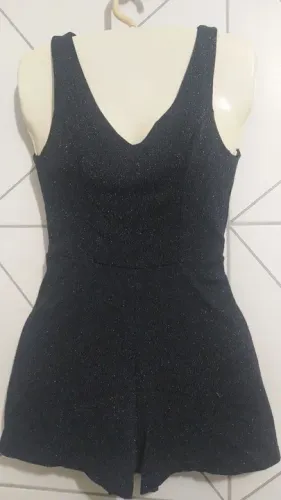 Macacão preto brilhoso 