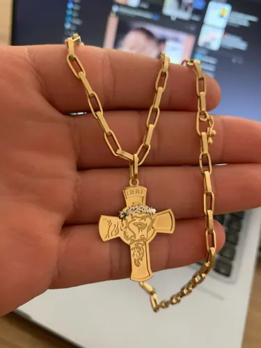 Corrente com pingente de Ouro 18k