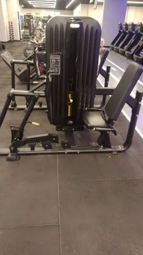 LEG PRESS
