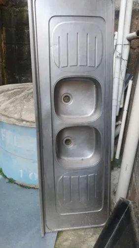 Cuba de aço inox com 3 compartimentos