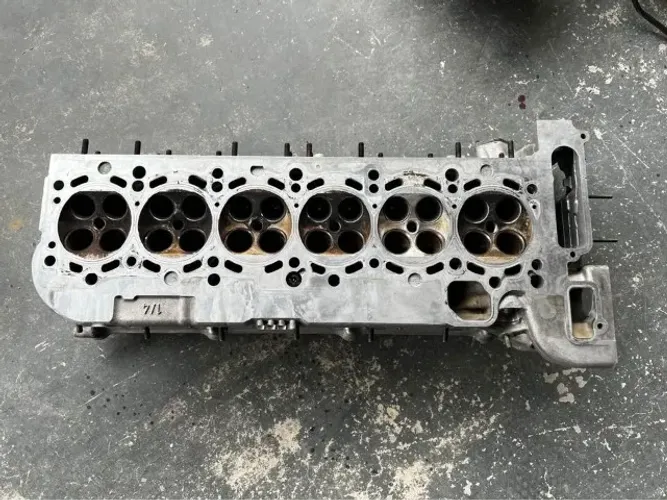 Cabeçote bmw 325i 330i 328i e46 ano 98-2005