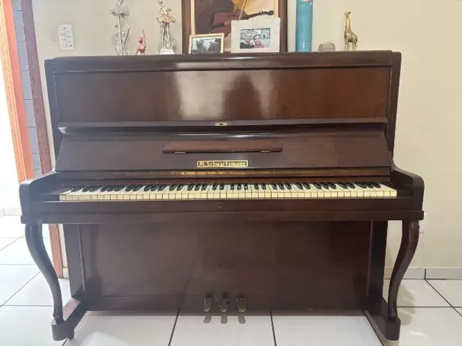 Piano M. Schwartzmann