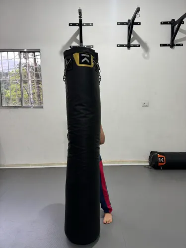 Saco de pancada Outshock 40kg