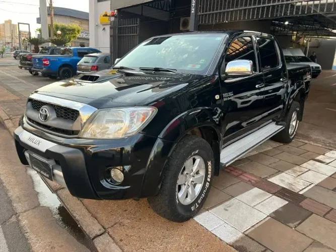 Toyota Hilux CD SRV D4-d 4X4 3.0 TDI Diesel AUT 2011