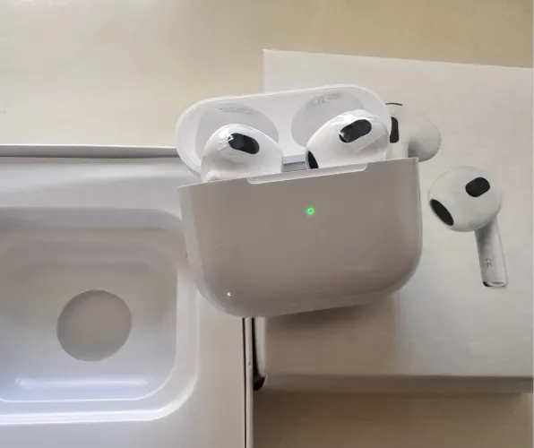 AirPods 3 NOVO lançamento Fone sem Fio Wireless Bluetooth Áudio de qualidade magsafe case