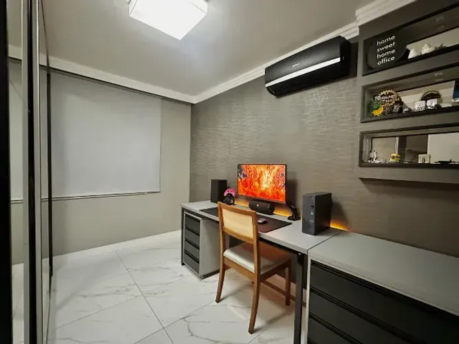 Apto com três quartos sendo um suíte em Messejana - 62m²