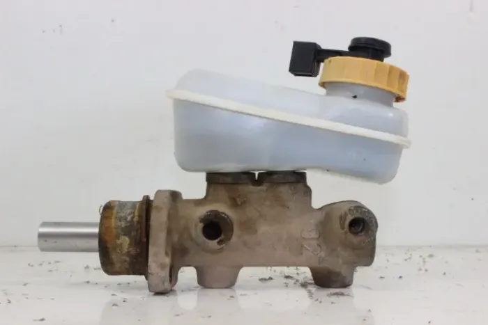 Cilindro Mestre Com Reservatorio Fiorino Uno 2008 A 2012