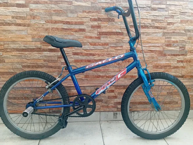 Bicicleta aro 20 menino Cross