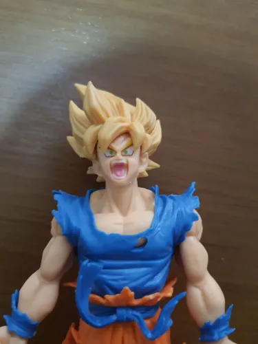 Action Figure Goku Super Saiyajin