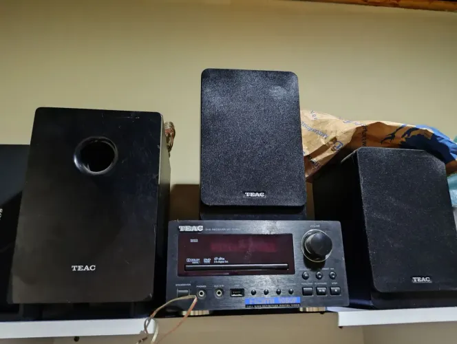 Home Theater TEAC DVD Receiver MC-DVB900