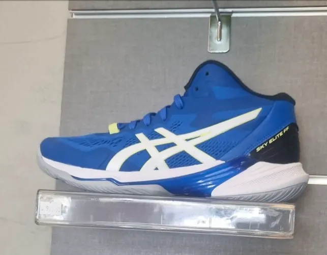 Tênis Asics vôlei azul ,paguei 1,000