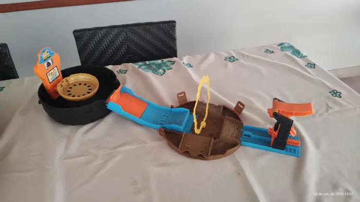 Pista Monster Trucks Pneus De Acrobacia - Hot Wheels - Mattel