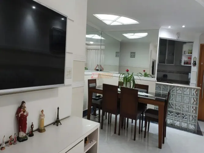 Apartamento no Bairro Vila Pires em Santo André