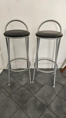 Par de Banquetas de Metal