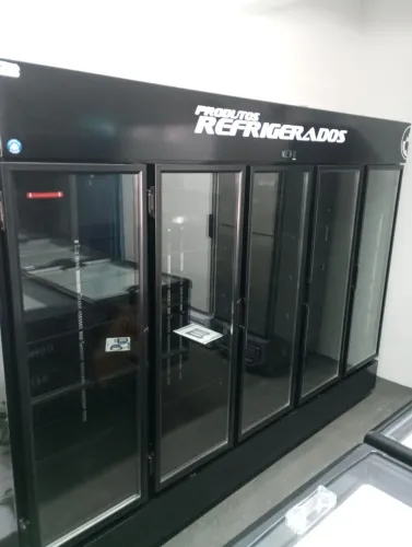 NZ. Expositor refrigerado frios e laticínios 5 portas FORTSUL 