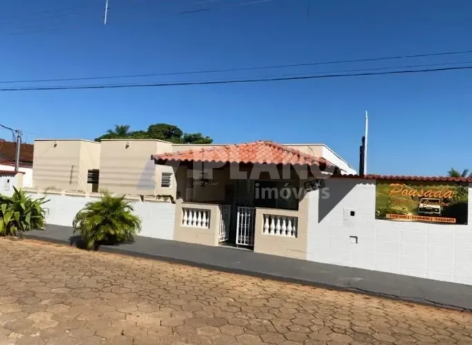 Pousada em Delfinópolis 12 Suítes, Piscina e Energia Solar