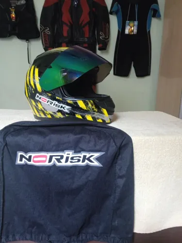 Capacete motociclista