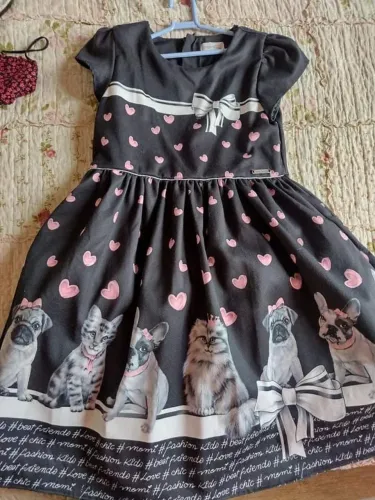 Vestido de festa Mamy com Gatinhos e Cachorros