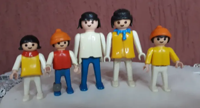  BONECOS  PLAYMOBIL KIT FAMILIA DA TROL ANOS 80 USADO  5 bonecos