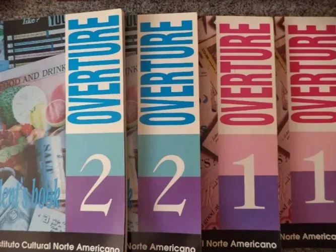 Kit com 4 Apostilas Antigas do Curso de Inglês da CNA