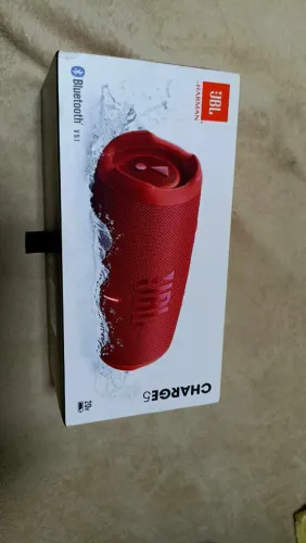 JBL Chad 5  sem marca de uso