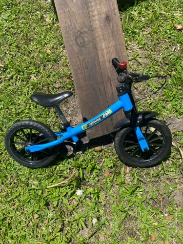 Bicicleta infantil sem pedal