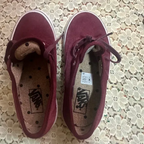 Tênis Vans Bordô