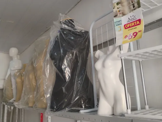 Manequins para loja de roupas novo( loja)