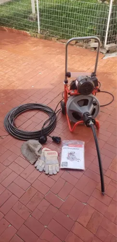 Máquina profissional para desentupir tubulações