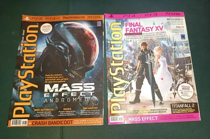 LOTE com 2 Revistas PlayStation