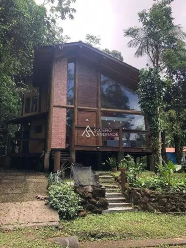 Linda casa no Condomínio Park Imperial