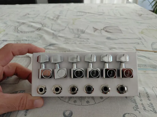 Tarraxas Fender originais