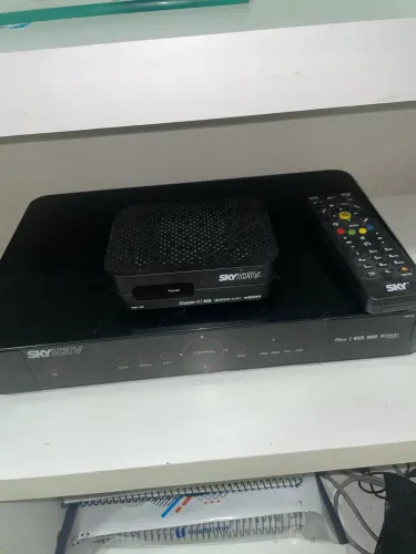 SKY tv com gravador e Receptor