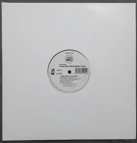 Disco de Vinil Rebel MC featuring Tenor Fly & Barrington Levy Tribal Base (importado)