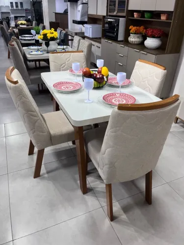 Mesa de Jantar  com 4 Cadeiras