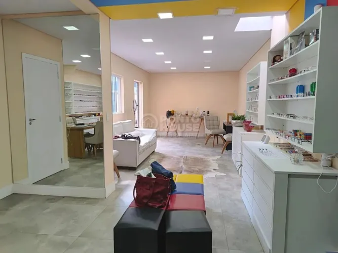 Sobrado comercial à venda no bairro Vila Clementino de 5 salas, 2 wc´s e 2 vagas