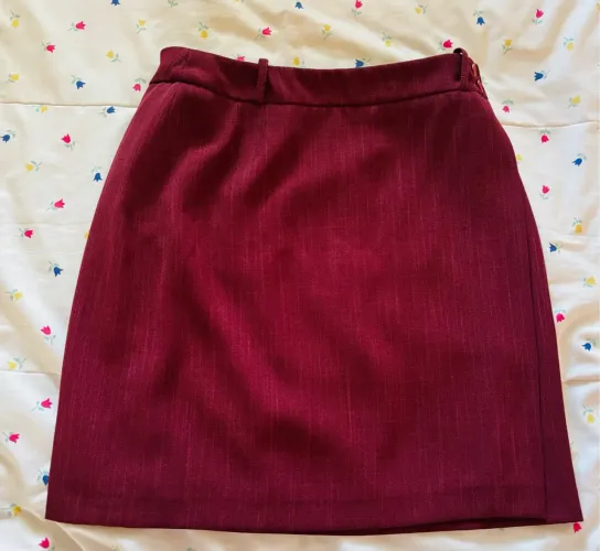 Míni saia Bordeaux tamanho 38/40