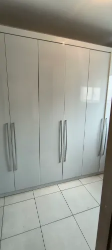 GUARDA ROUPA