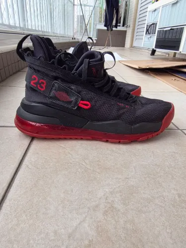 Tênis Jordan Proto Max 720