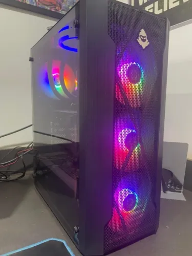PC i7-9ªG / 16 GB RAM / AMD RTX 580 8GB