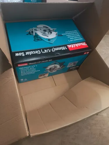SERRA CIRCULAR MAKITA - 127V - 1800W - 185MM (7-1/4?) - 5800RPM - 5007N