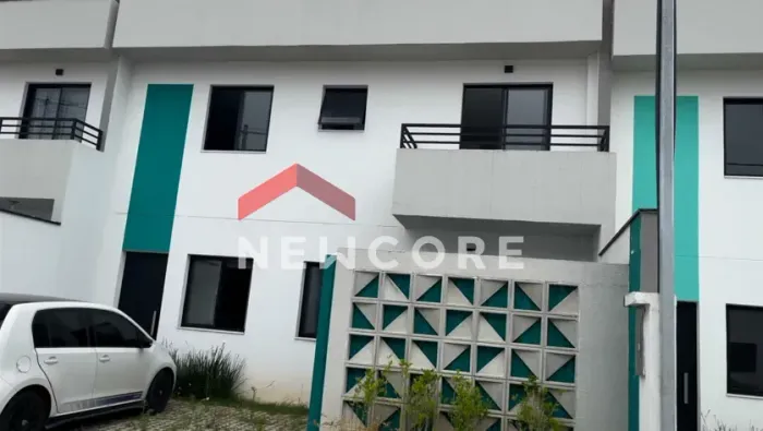 Casa de condomínio em Rua das Morangueiras - Jardim Petrópolis - Cotia/SP