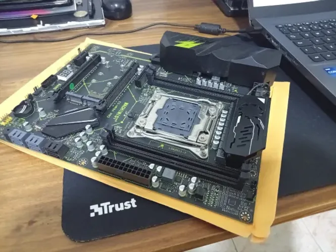 Placa Mãe Machinist E5-MR9A PRO
