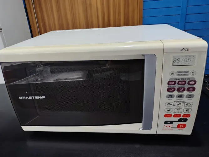 Com entrega microondas 30L