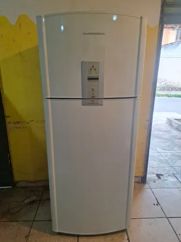 Vendo geladeira Bratemp frosfree