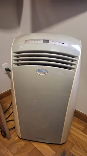 Ar-Condicionado Portátil Olimpia Splendid PIU 12000 Quente/Frio com Controle Remoto - 12.0