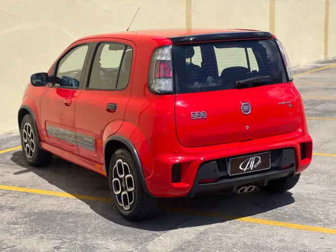 Fiat Uno Sporting Dualogic 1.4 EVO Flex 8V 4P 2016