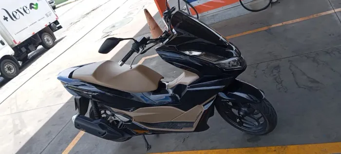 PCX top em estado de nova