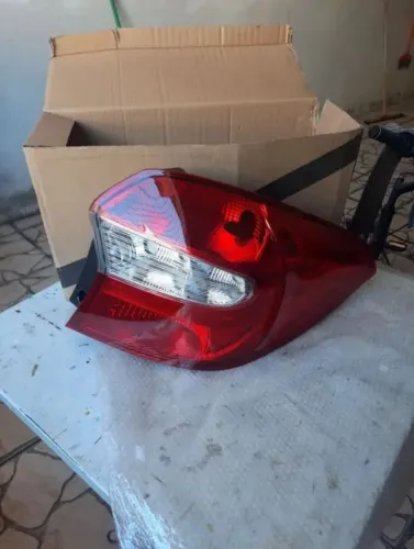 Lanterna Ford Ka Sedan 2018